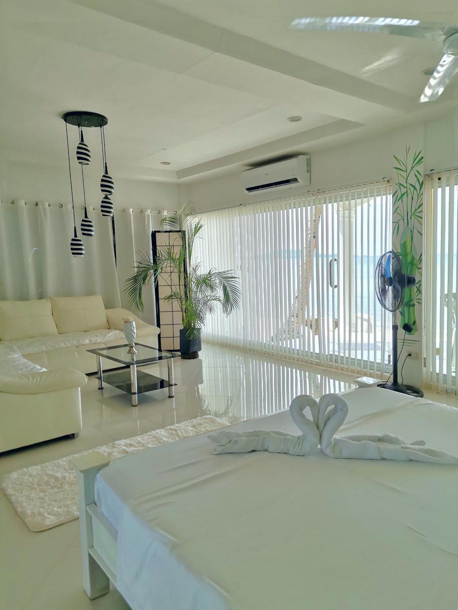 Beach Front White House Villa Maria  المظهر الخارجي الصورة