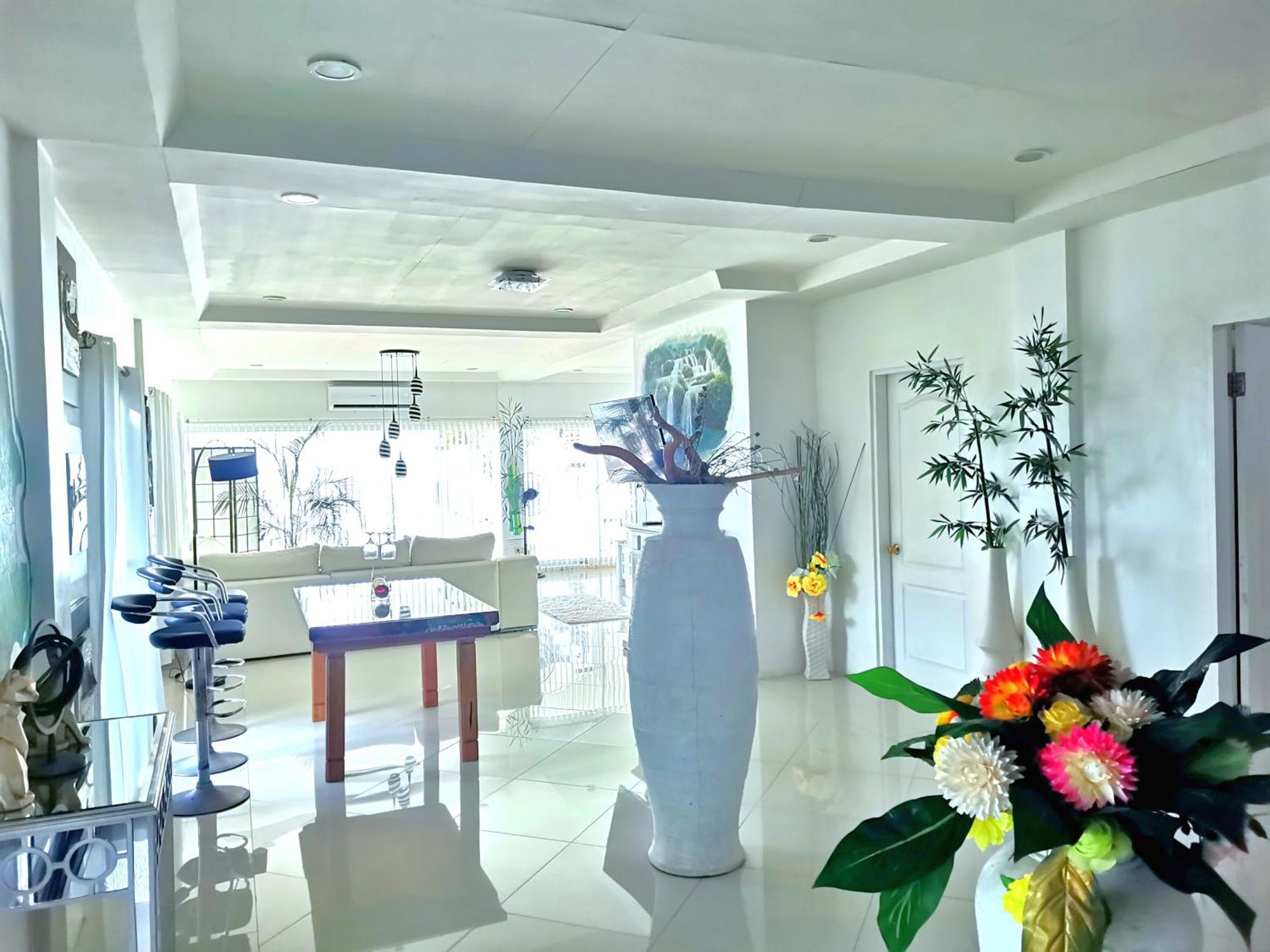 Beach Front White House Villa Maria  المظهر الخارجي الصورة