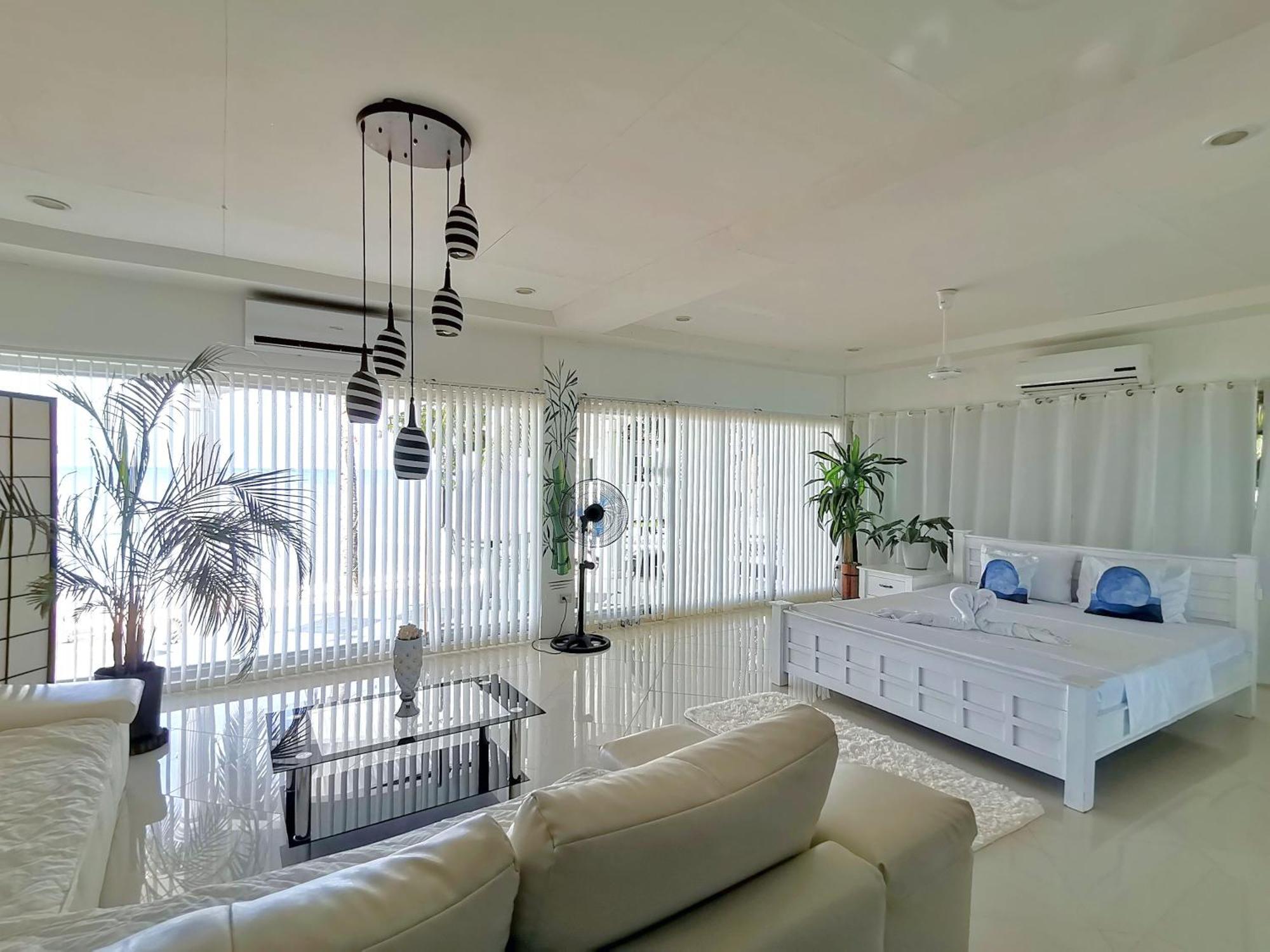 Beach Front White House Villa Maria  المظهر الخارجي الصورة